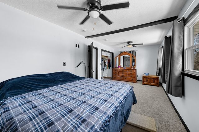 8012 10TH Street W, Rock Island, IL 61201
