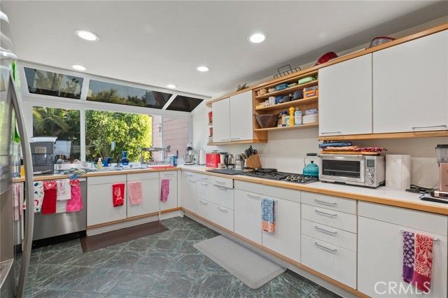 867 Aubrey Court 3, Hermosa Beach, CA 90254