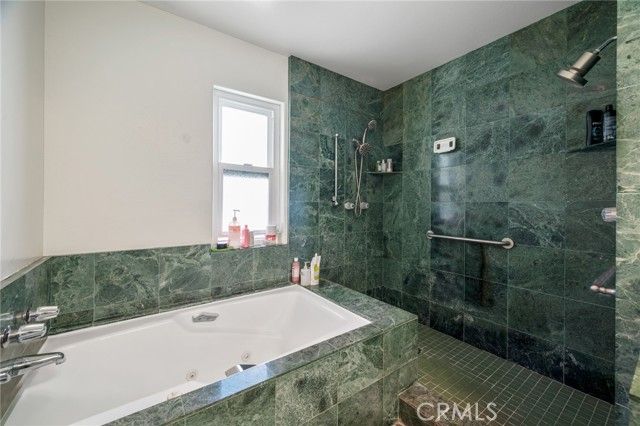 867 Aubrey Court 3, Hermosa Beach, CA 90254