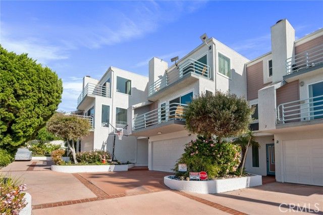 867 Aubrey Court 3, Hermosa Beach, CA 90254