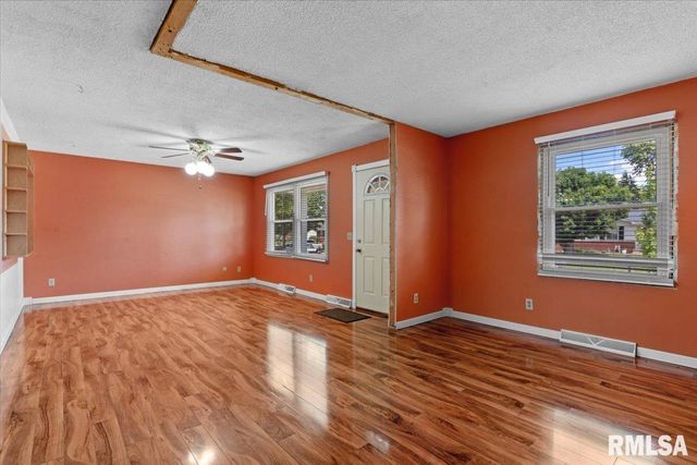 3006 Sandgate Road, Springfield, IL 62702