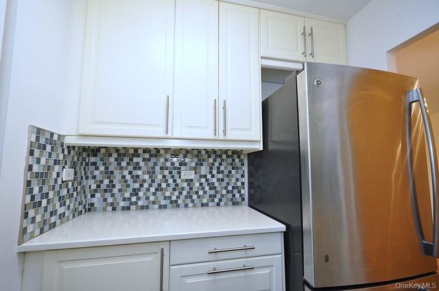 100 E Hartsdale Avenue 5DE, Hartsdale, NY 10530