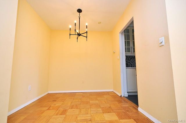 100 E Hartsdale Avenue 5DE, Hartsdale, NY 10530