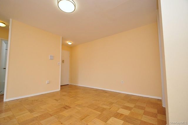 100 E Hartsdale Avenue 5DE, Hartsdale, NY 10530