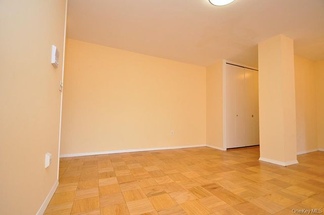 100 E Hartsdale Avenue 5DE, Hartsdale, NY 10530