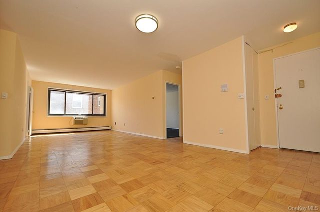 100 E Hartsdale Avenue 5DE, Hartsdale, NY 10530