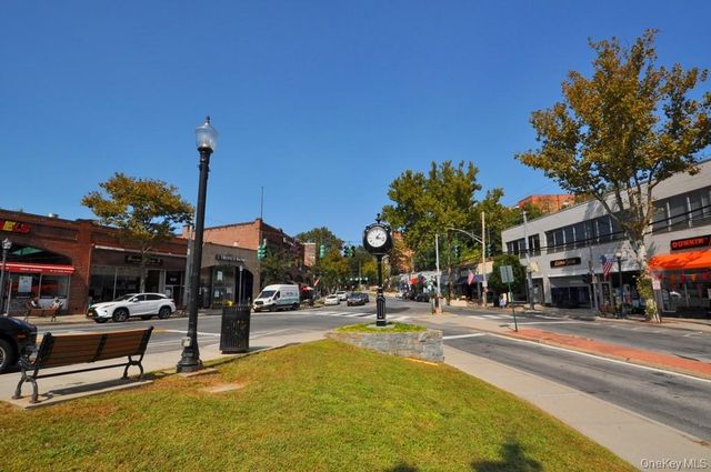 100 E Hartsdale Avenue 5DE, Hartsdale, NY 10530