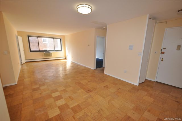 100 E Hartsdale Avenue 5DE, Hartsdale, NY 10530