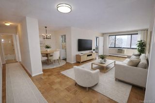 100 E Hartsdale Avenue 5DE, Hartsdale, NY 10530