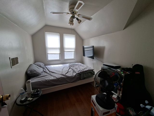 3109 N Newland Avenue, Chicago, IL 60634