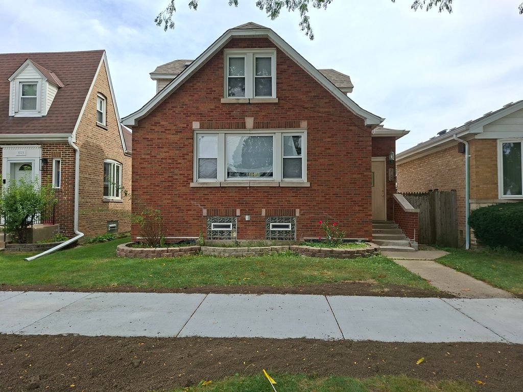 3109 N Newland Avenue, Chicago, IL 60634