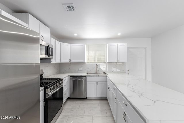 2921 W Solano Drive S, Phoenix, AZ 85017