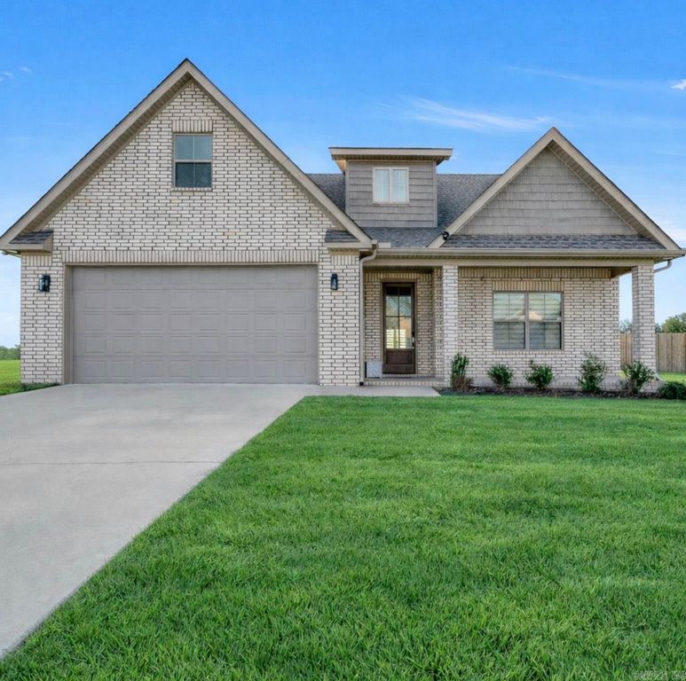 607 Prospect Valley Dr., Jonesboro, AR 72405
