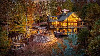 904 Raccoon Road, Blue Ridge, GA 30513
