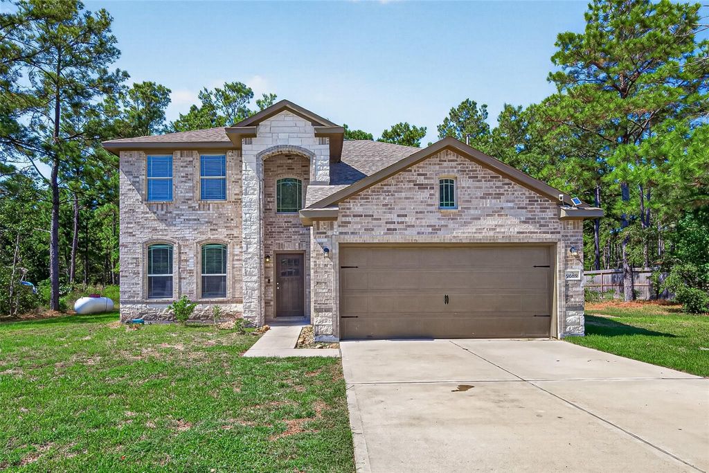 9689 Waller Street, Conroe, TX 77303
