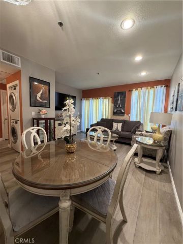 19350 Sherman, Los Angeles, CA 91335