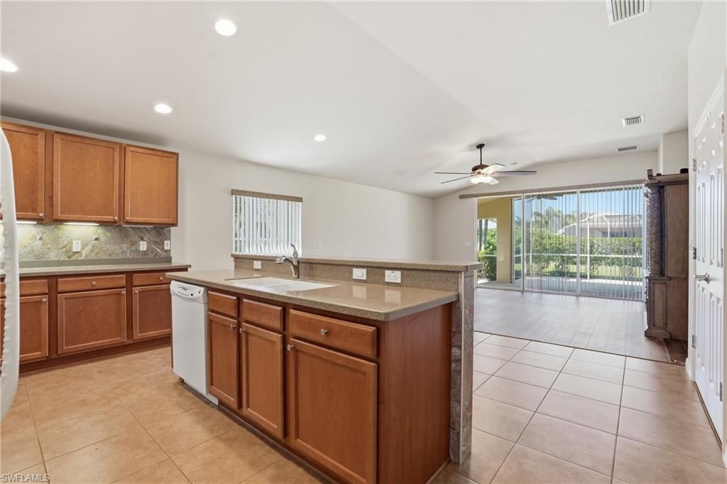 2457 Sutherland CT, CAPE CORAL, FL 33991 — photo 5
