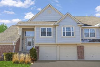 401 Cromwell Circle 2, Bartlett, IL 60103