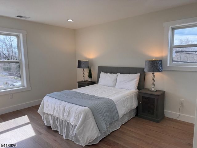 2 Fairview Ave, Somerville Boro, NJ 08876