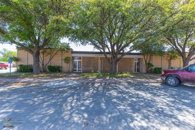 317 N Willis Street Suite 4, Abilene, TX 79603
