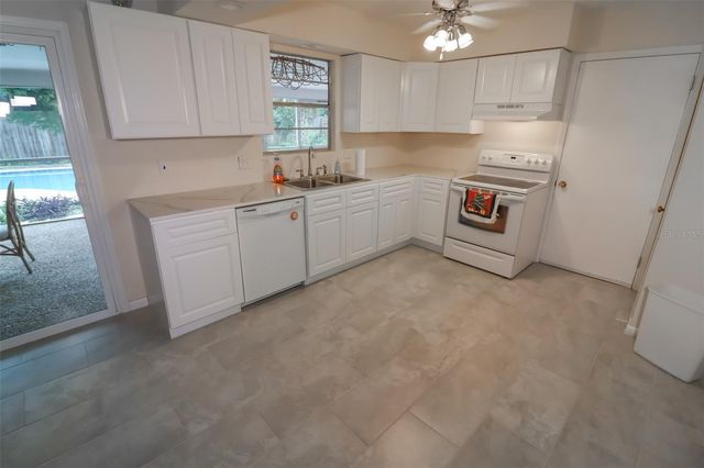 3442 RED OAK CIRCLE E, Orange Park, FL 32073