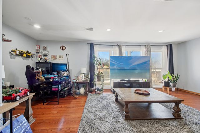 5037-39 W Diversey Avenue, Chicago, IL 60639