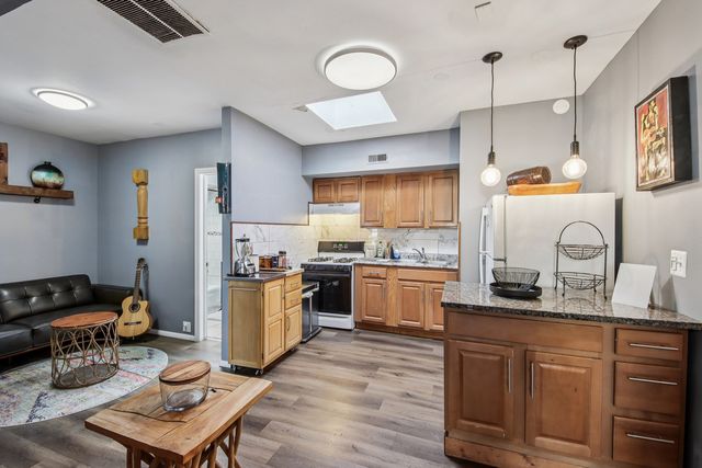 5037-39 W Diversey Avenue, Chicago, IL 60639