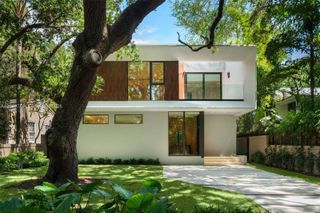 3579 Avocado Avenue, Miami, FL 33133