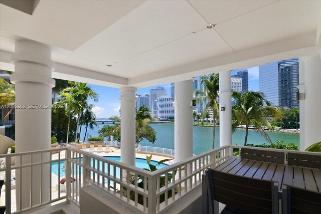 801 Brickell Key Blvd 409, Miami, FL 33131