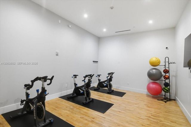 801 Brickell Key Blvd 409, Miami, FL 33131