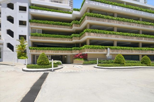 801 Brickell Key Blvd 409, Miami, FL 33131