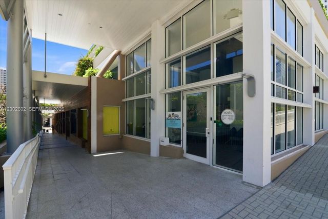 801 Brickell Key Blvd 409, Miami, FL 33131