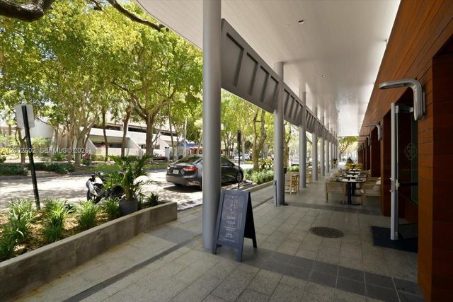 801 Brickell Key Blvd 409, Miami, FL 33131