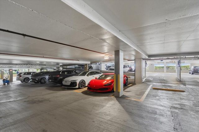 801 Brickell Key Blvd 409, Miami, FL 33131