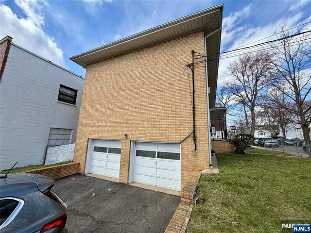 24 5th Street, Ridgefield Park, NJ 07660