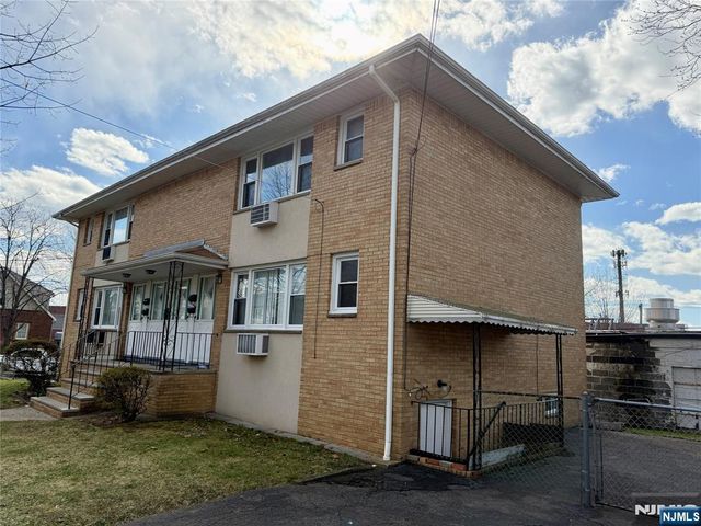 24 5th Street, Ridgefield Park, NJ 07660