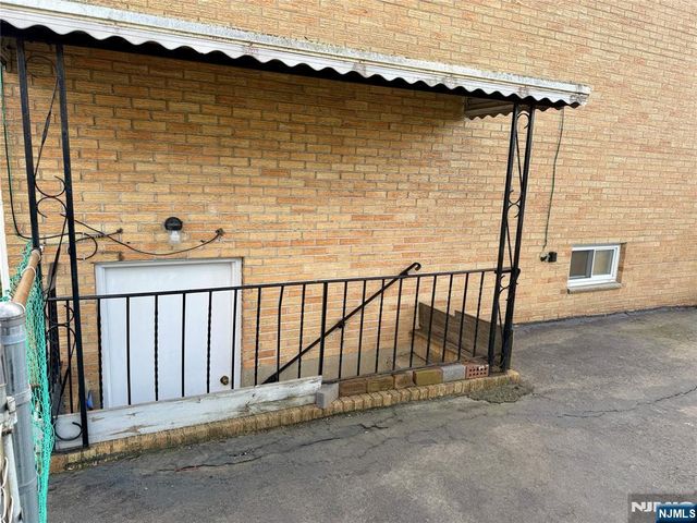 24 5th Street, Ridgefield Park, NJ 07660