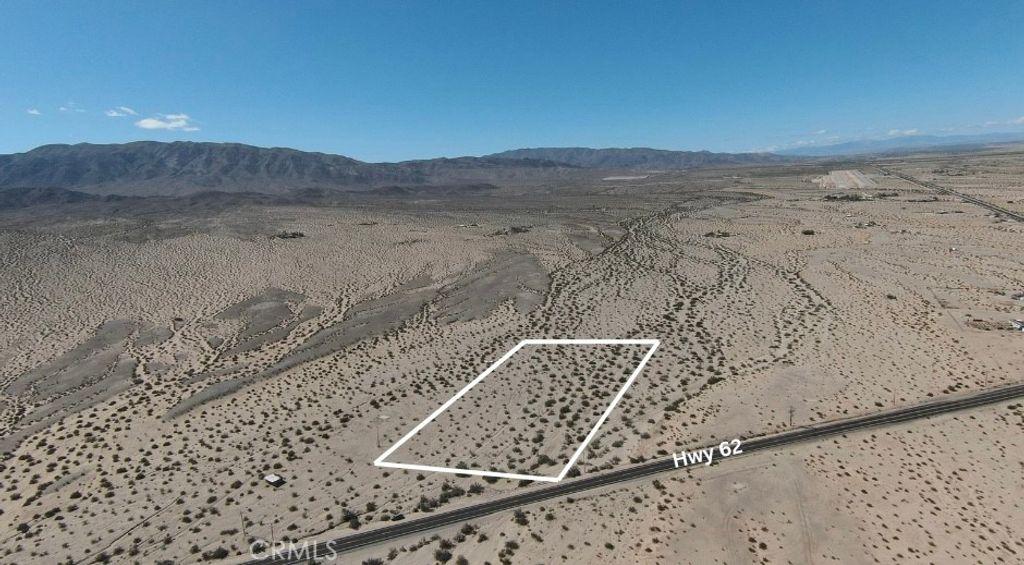 Image 1 of property listing at 6784 Sand Pit Ranch Rd, 29 Palms, CA 92277