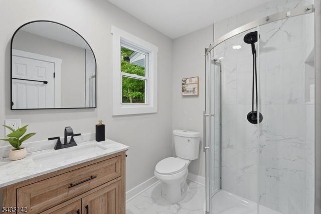 36 Ruth St, Hopatcong Boro, NJ 07874