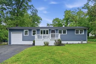 36 Ruth St, Hopatcong Boro, NJ 07874