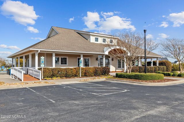 1402 Mainsail Road, Morehead City, NC 28557