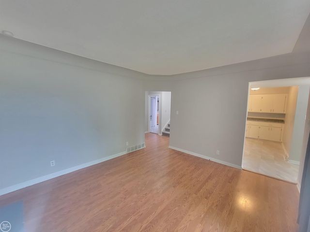 12531 Common Road, Warren, MI 48093