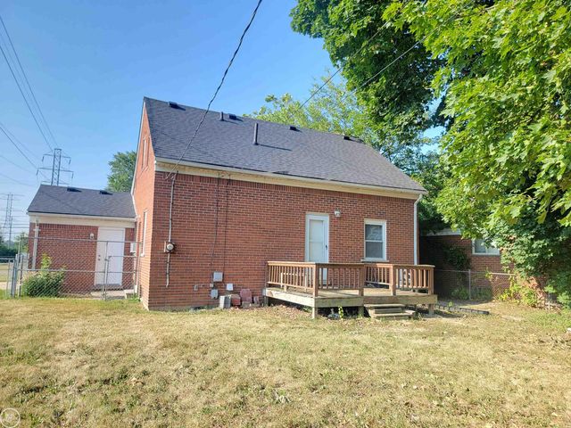 12531 Common Road, Warren, MI 48093