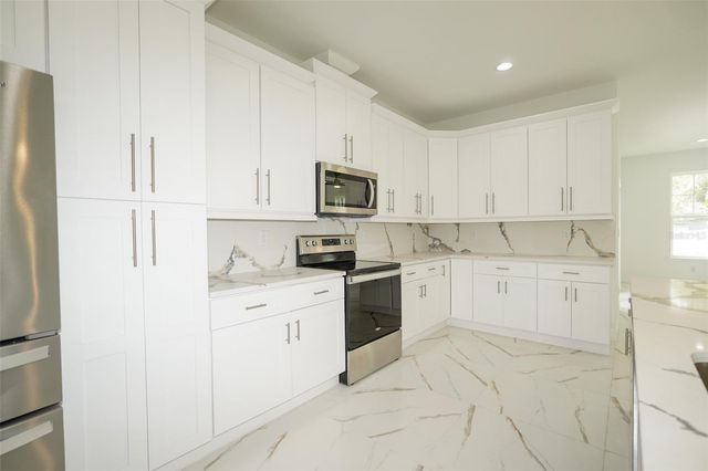 2603 S 70TH STREET, Tampa, FL 33619