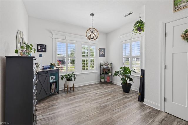 120 Rosedale DR, Moyock, NC 27958