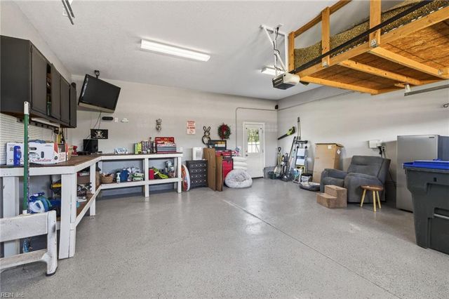 120 Rosedale DR, Moyock, NC 27958