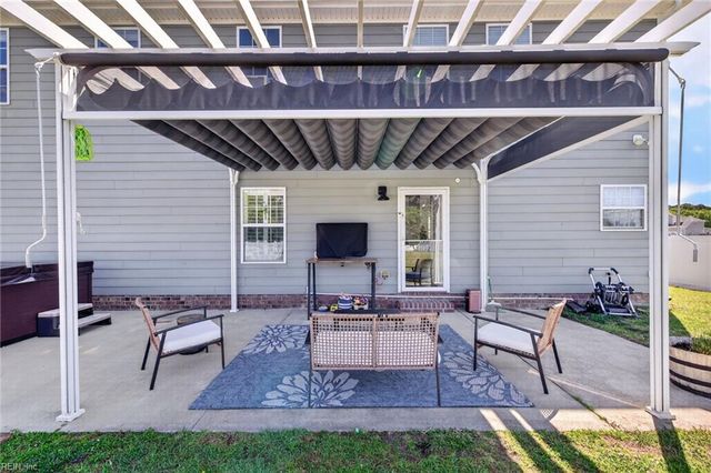 120 Rosedale DR, Moyock, NC 27958