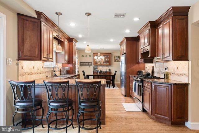 735 CHAMPLAIN DR, King Of Prussia, PA 19406