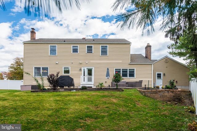 735 CHAMPLAIN DR, King Of Prussia, PA 19406