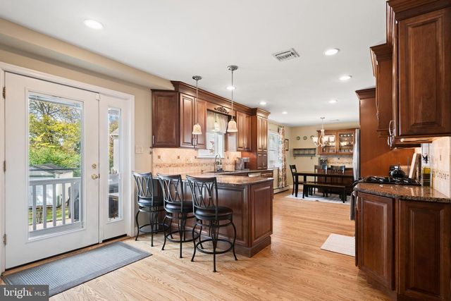 735 CHAMPLAIN DR, King Of Prussia, PA 19406